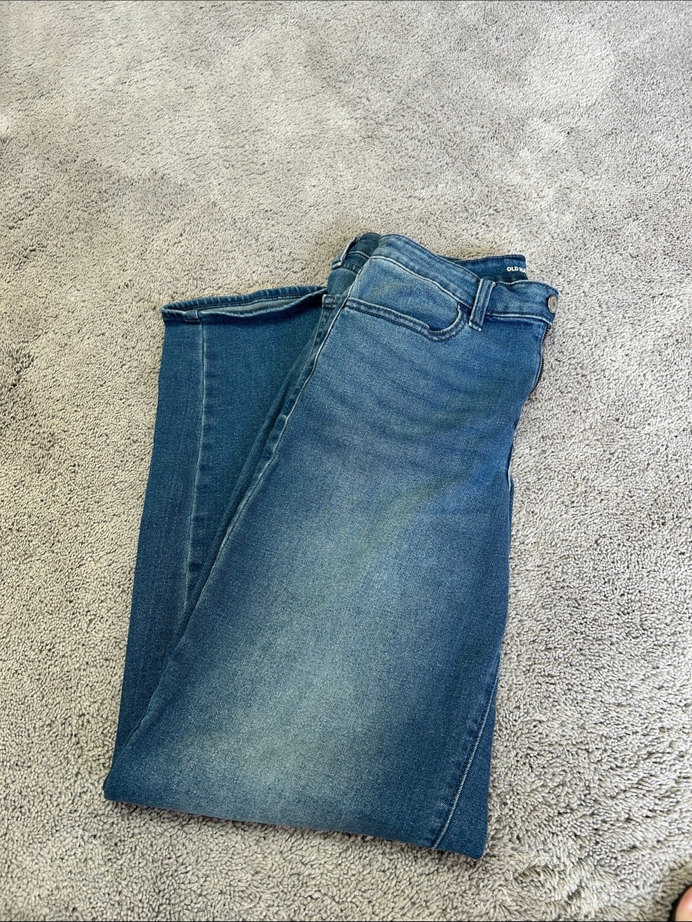 Old Navy Women's High-Rise Jeans in Medium Blue Wash